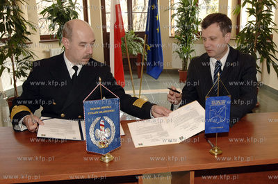 Osrodek szkoleniowy MOSG w Sopocie. Podpisanie umowy...