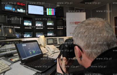 W gdanskim Osrodku Telewizji Polskiej nastapilo uroczyste...