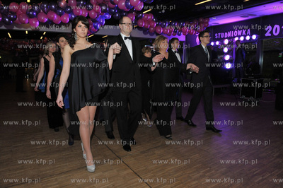 Studniowka III Liceum Ogolnoksztalcacego Topolowki...