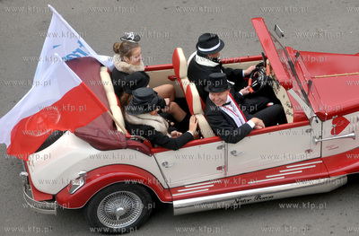 Gdanska Parada Niepodleglosci na ul. Podwale Staromiejskie....