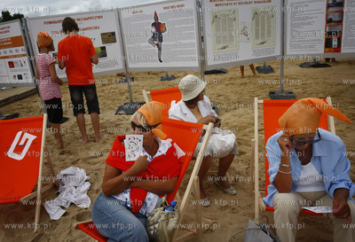 Gdansk Jelitkowo. Krasnoludki Na Plazy - happening...