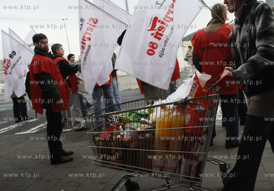 Gdynia. Wolny Zwiazek Zawodowy Sierpien 80 i OPZZ 
pod...