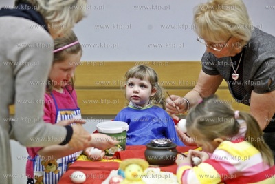 Akademickie Centrum Kultury UG Alternator. Zespol Piesni...