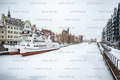 Zima w Gdańsku. Długie Pobrzeże.
09.02.2021
fot....