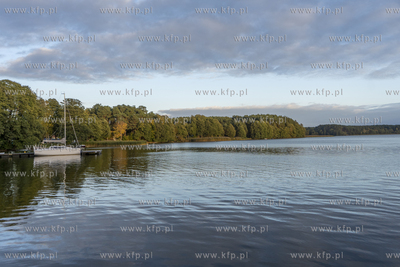 Małe Swornegacie. Jezioro Karsińskie. 16.10.2021...