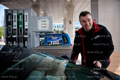 Gdansk. Nowo otwarta stacja benzynowa grupy Lotos....