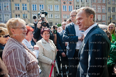 Gdansk. Ulica Dluga. Wizyta Premiera RP Donalda Tuska,...