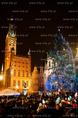 Gdansk. Dlugi Targ. Uroczyste zapalenie swiatelek na...