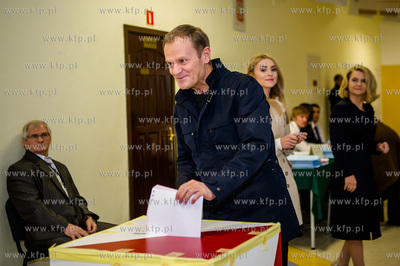 Sopot. Wybory samorzadowe. Glosuje Przewodniczacy Rady...