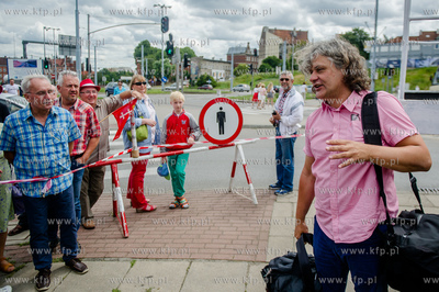 Gdansk. Skrzyzowanie ul. 3 Maja i Armii Krajowej. Pozegnalne...