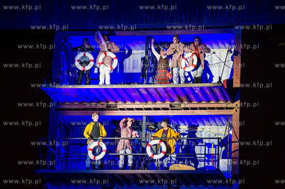 Gdansk. Plac Zebran Ludowych. XIX Miedzynarodowy Festiwal...