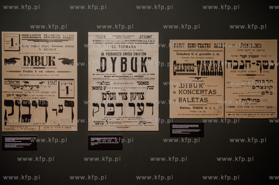 Gdansk. Oliwa. Palac Opatow. Oddzial Sztuki Nowoczesnej...