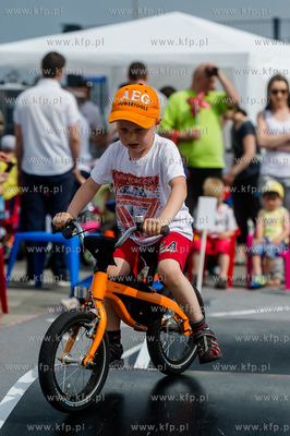 Gdansk. Teren przy Stadione Energa. Festyn Rodzinny...
