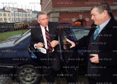 Do budynku Rady Miasta Gdanska przyjechal dzisiaj na...