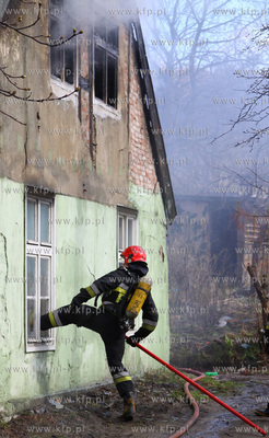 Pozar domu przy ulicy Trugutta 87 w Gdansku - Wrzeszczu....