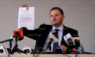 Gdansk. Konferencja prasowa prezesa Amber Gold Marcina...