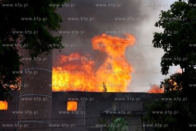 Pozar zabytkowego mlyna w Starogardzie Gdanskim. 26.05.2013...