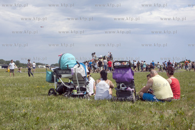 Piknik lotniczy polaczony ze Swietem 49 Bazy Lotniczej...