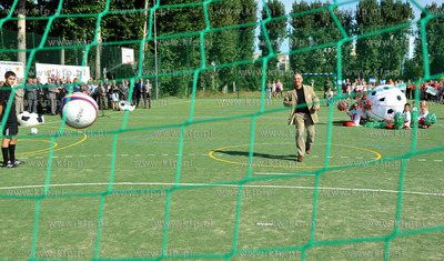 Gdansk. Przymorze. Otwarcie boiska wybudowanego w ramach...