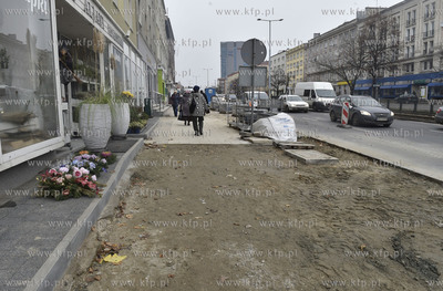 Gdańsk - Wrzeszcz. Remont chodnika wzdłuż al. Grunwaldzkiej...
