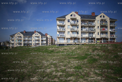 Uroczyste przekazanie do użytku 125 mieszkań wybudowanych...