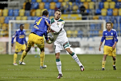 Gdynia. Ćwierćfinał Pucharu Polski w piłce nożnej...