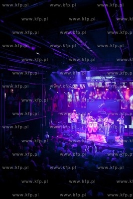 Gdansk. Klub Parlament. Siesta Festival.   Nz. koncert...