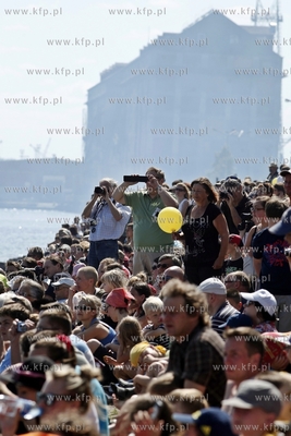 Inscenizacja bitwy morskiej w okolicy Twierdzy Wisloujscie....