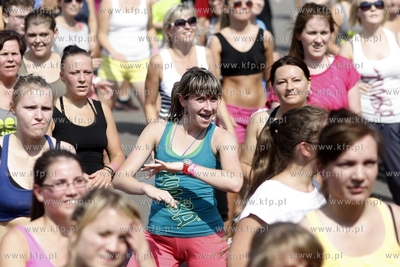 Gdansk.PGE Arena. Maraton Zumby, proba pobicia rekordu...