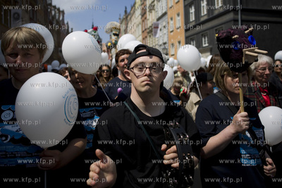 Parada ul. Długą i Długi Targ w Gdańsku kończąca...