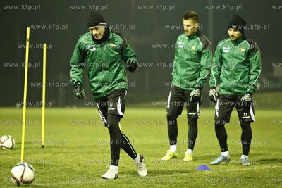 Boisko treningowe przy ul. Traugutta w Gdańsku. Trening...