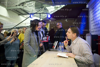 Galeria Bałtycka w Gdańsku. Empik. Spotkanie z Tomaszem...