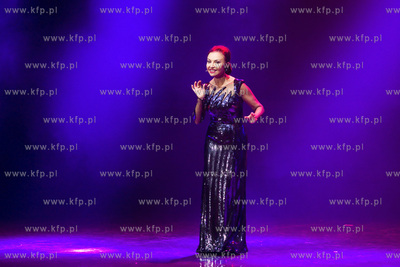 Włoska noc. Gala Sylwestrowo-noworoczna. Nz. Grażyna...