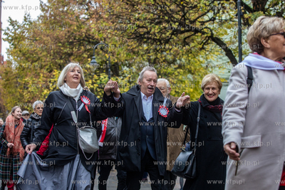 opot przypomniał nam, że polonez symbolizuje ważne...