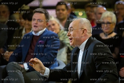 Debata  transmitowana przez TVN24 „Arena Idei”...