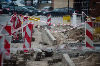 Gdansk. Remont nawierzchni ulicy Ogarnej.
11.04.2013
fot....