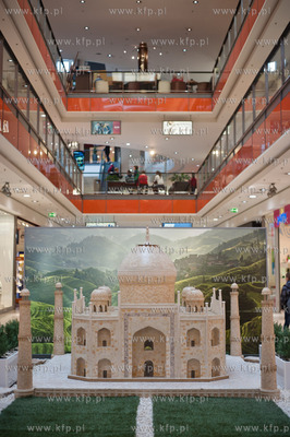 Gdansk. Wrzeszcz. Centrum handlowe Galeria Baltycka....