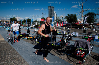 Zawody Herbalife Triathlon Gdynia 2013.
Nz zawodnicy...