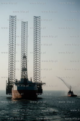 Zatoka Gdanska. Przywitanie nowo zakupionej przez firme...