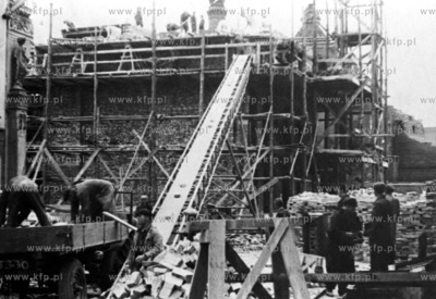 Odbudowa Gdanska ze zniszczen wojennych. 1946 3czerwiec79_z.kosycarz_p25...