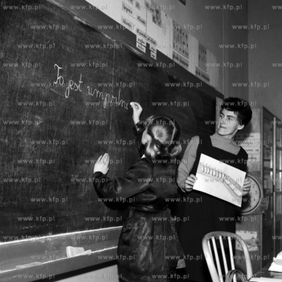 Zajecia w szkole podstawowej w Gdańsku. 
03.1969
0002016z_marzec1969
Fot....