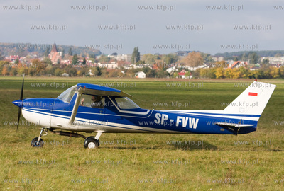 Pruszcz Gdanski, Aeroklub Gdanski Nz. Cessna F150L.
18.10.2008
Sebastian...