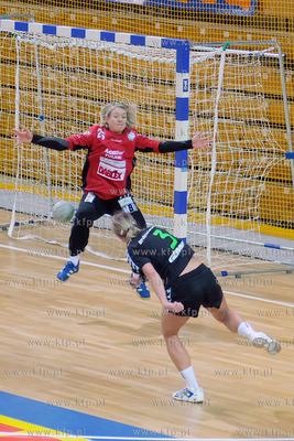 Hala Sportowo - Widowiskowa w Gdyni. Ekstraklasa pilki...