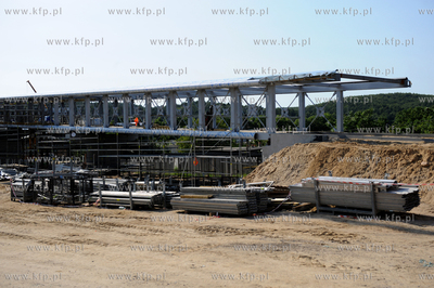 Gdynia. Budowa Nowej pieszej kladki nad Droga Gdynska
16.07.2009
fot....