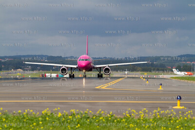 Rozbudowa Portu Lotniczeo Gdansk im Lecha Walesy.
Nz....