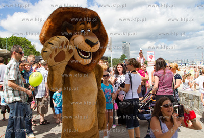 Parada z okazji zaplanowanej na 3 sierpnia premiery...