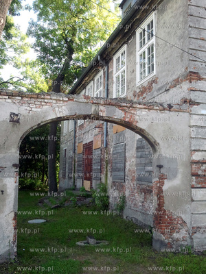 Gdansk - ulica Olszynska 37. Na zdjeciu Dwor Olszynski...