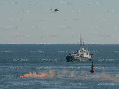 Cwiczenia przed pokazem sil Marynarki Wojennej na zakonczenie...