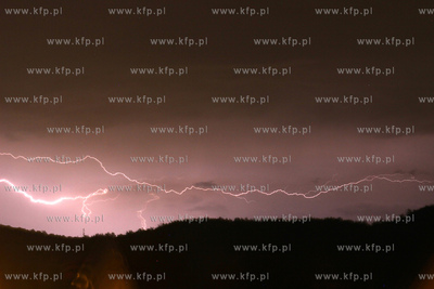 Burza nad Rumią. 10.06.2019 fot. Andrzej J. Gojke...