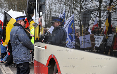 Gdansk. Protest przeciwko zamknieciu ul. Slowackiego...